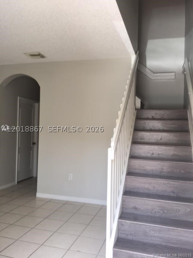 16614 NW 72nd Pl, Miami Lakes FL 33014