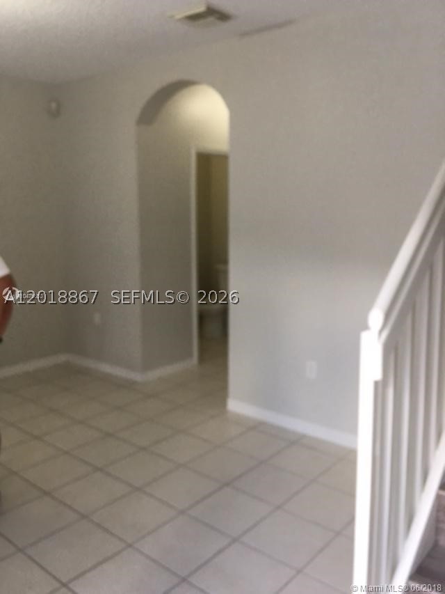 16614 NW 72nd Pl, Miami Lakes FL 33014