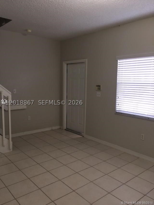 16614 NW 72nd Pl, Miami Lakes FL 33014