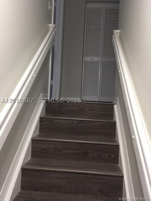 16614 NW 72nd Pl, Miami Lakes FL 33014