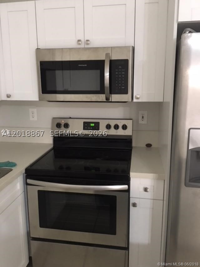16614 NW 72nd Pl, Miami Lakes FL 33014