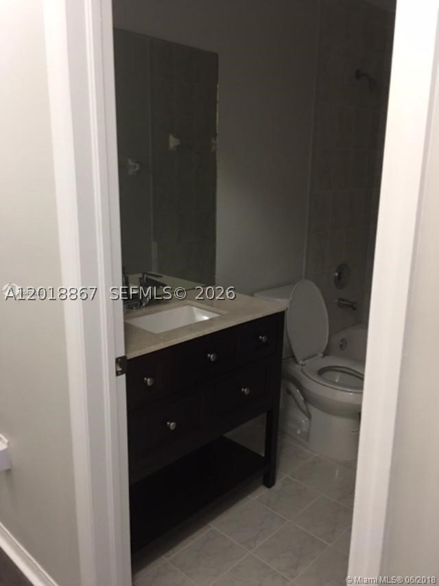 16614 NW 72nd Pl, Miami Lakes FL 33014