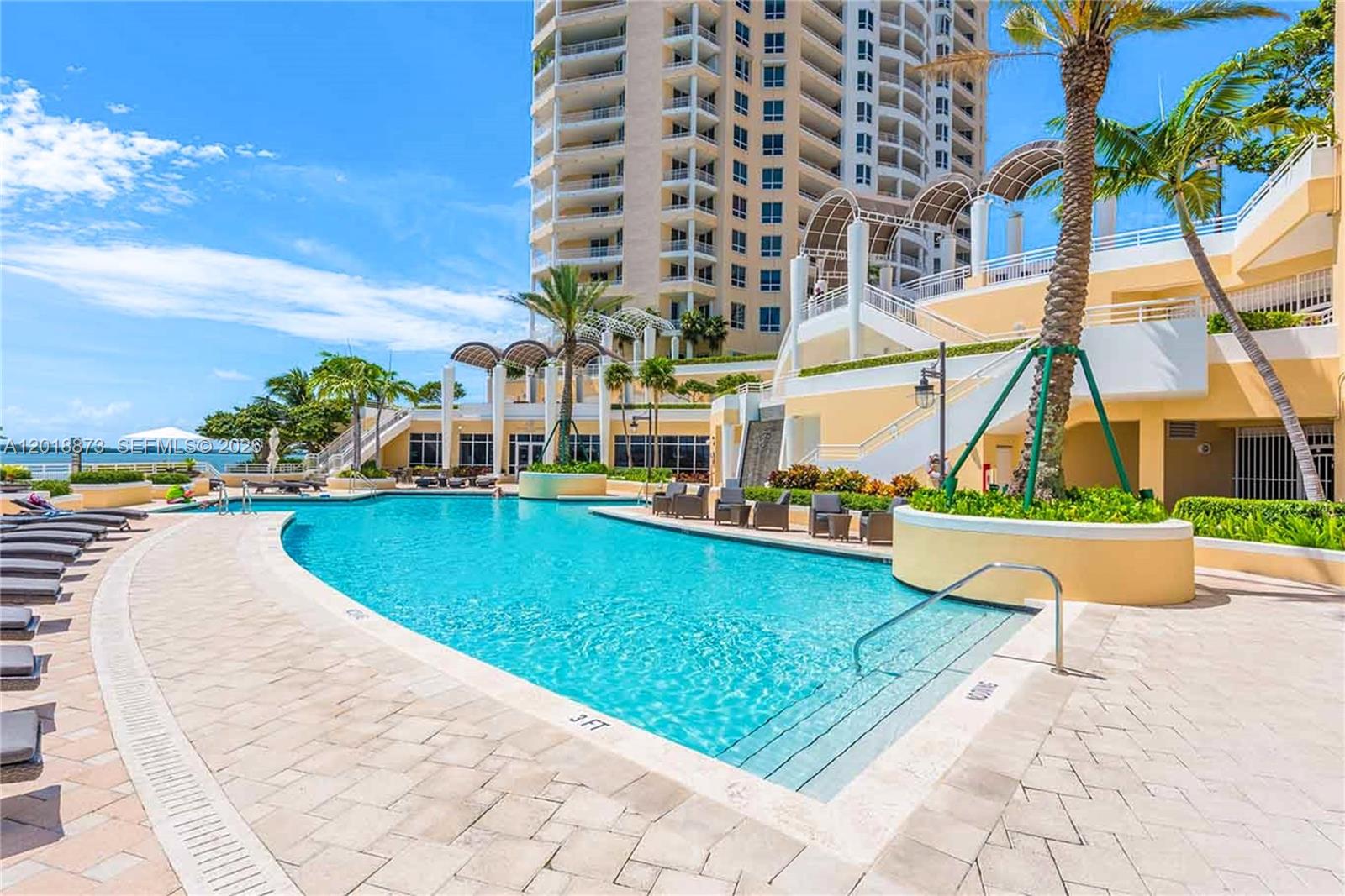848 Brickell Key Dr #2703, Miami FL 33131