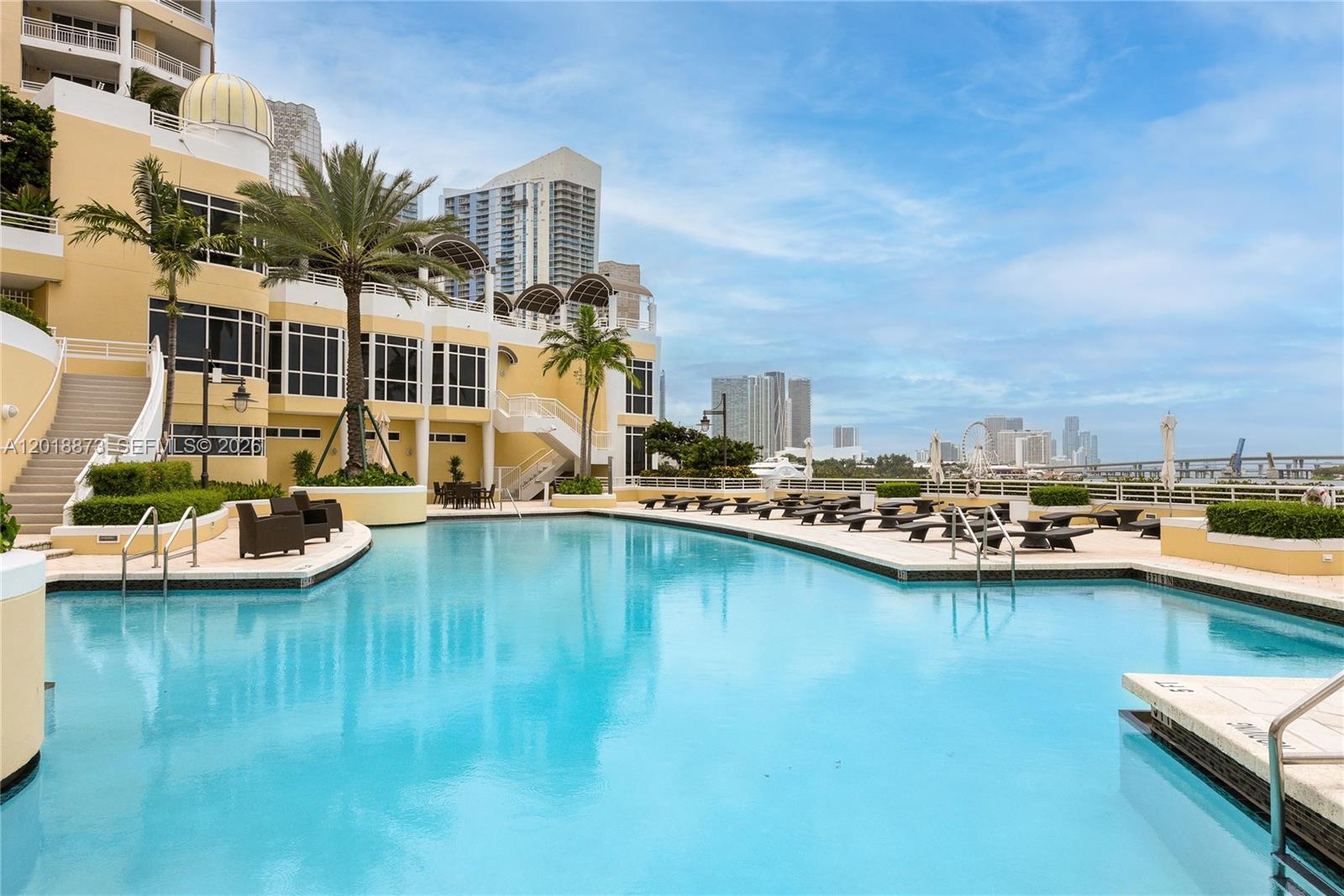848 Brickell Key Dr #2703, Miami FL 33131