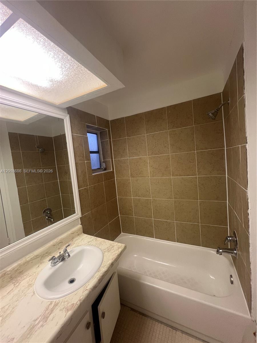 7324 SW 82nd St #B210, Miami FL 33143