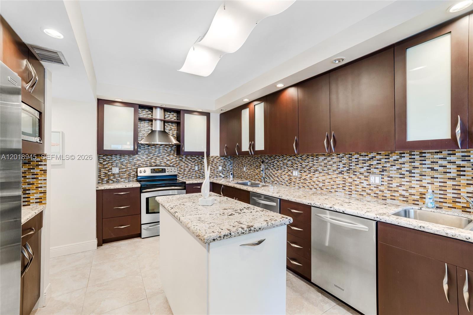 9801 Collins Ave #5S, Bal Harbour FL 33154