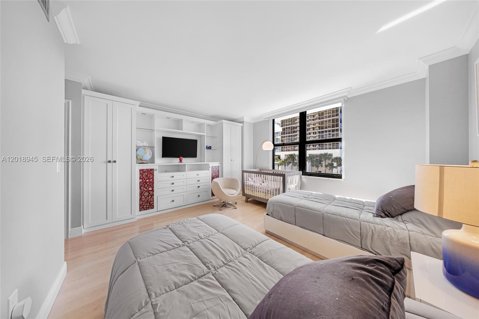 9801 Collins Ave #5S, Bal Harbour FL 33154