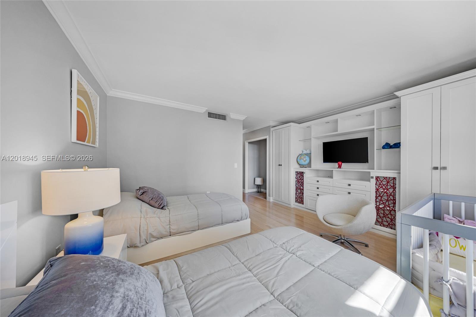 9801 Collins Ave #5S, Bal Harbour FL 33154