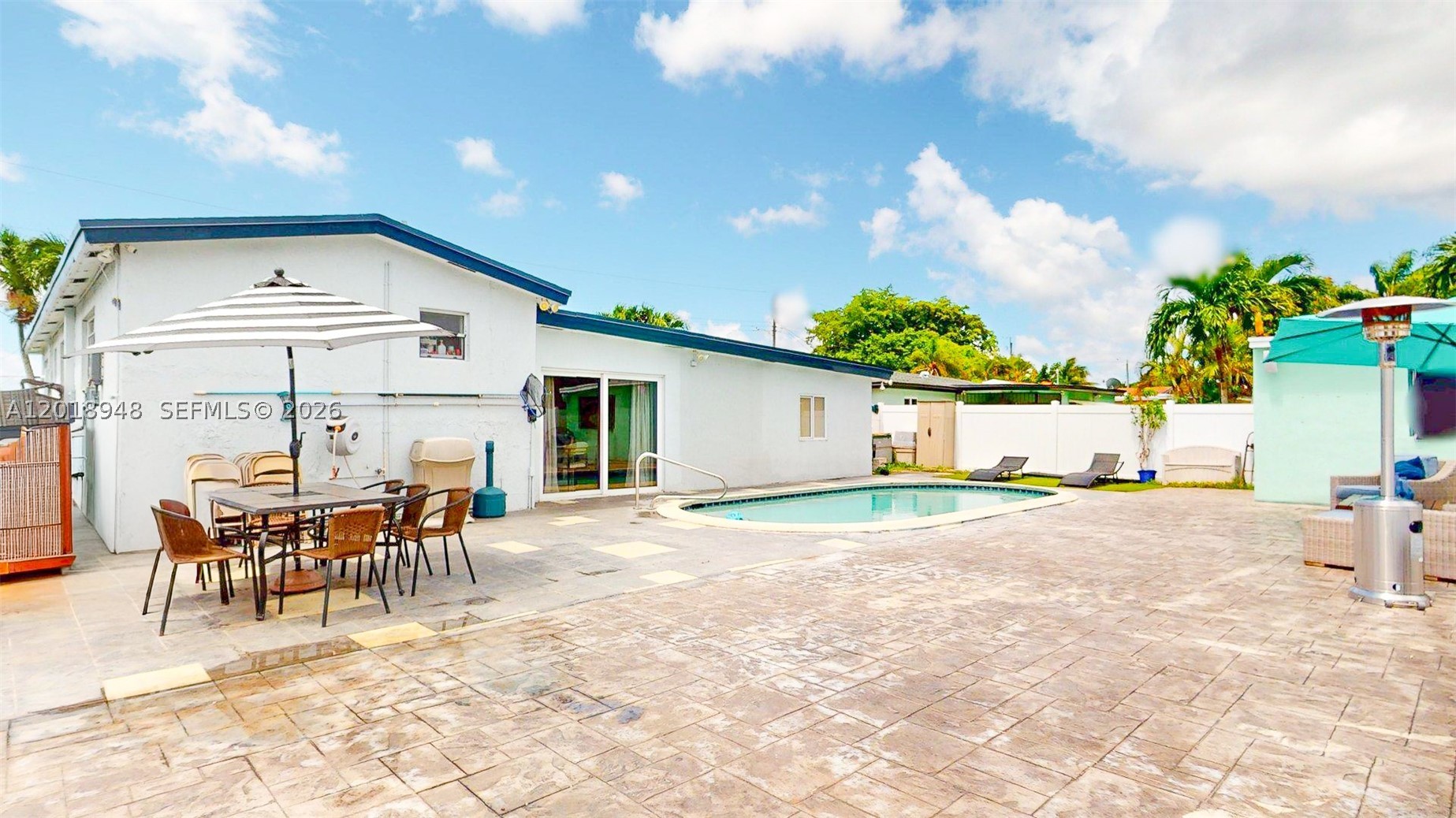 3617 NW 37th St, Lauderdale Lakes FL 33309