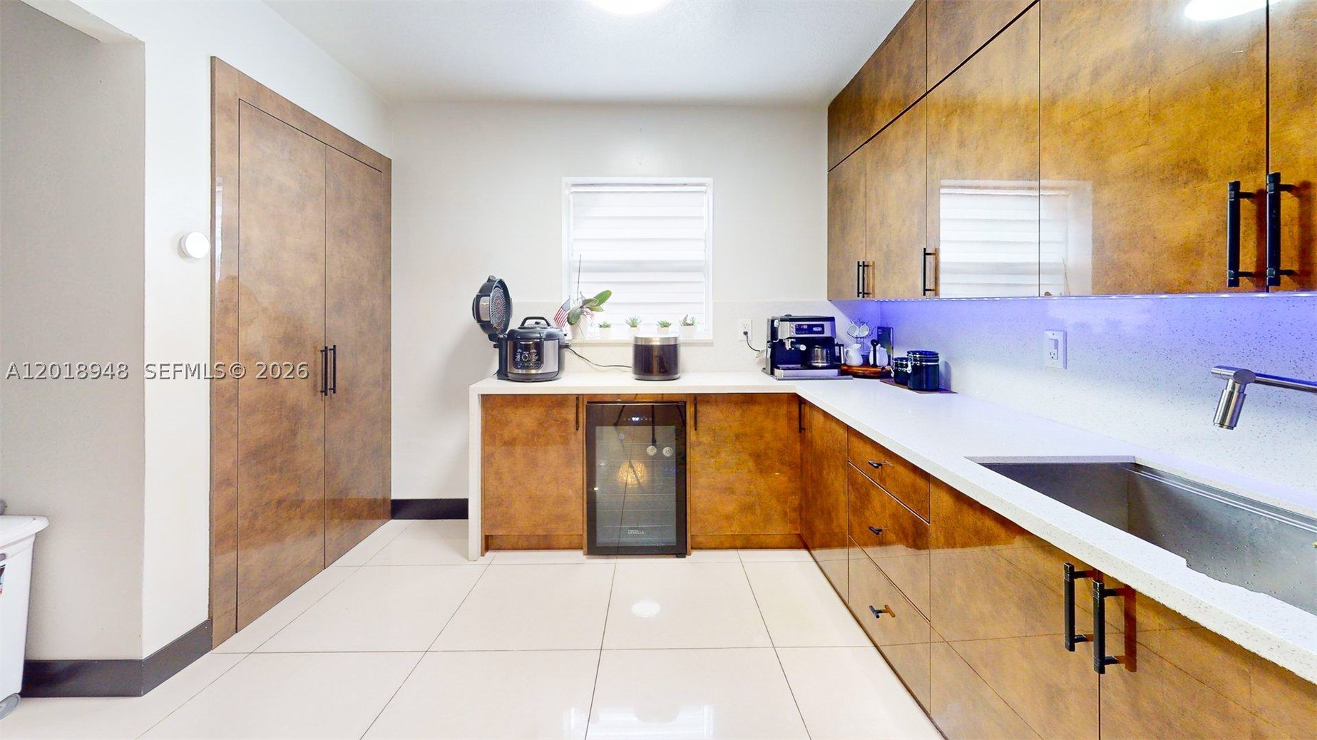 3617 NW 37th St, Lauderdale Lakes FL 33309