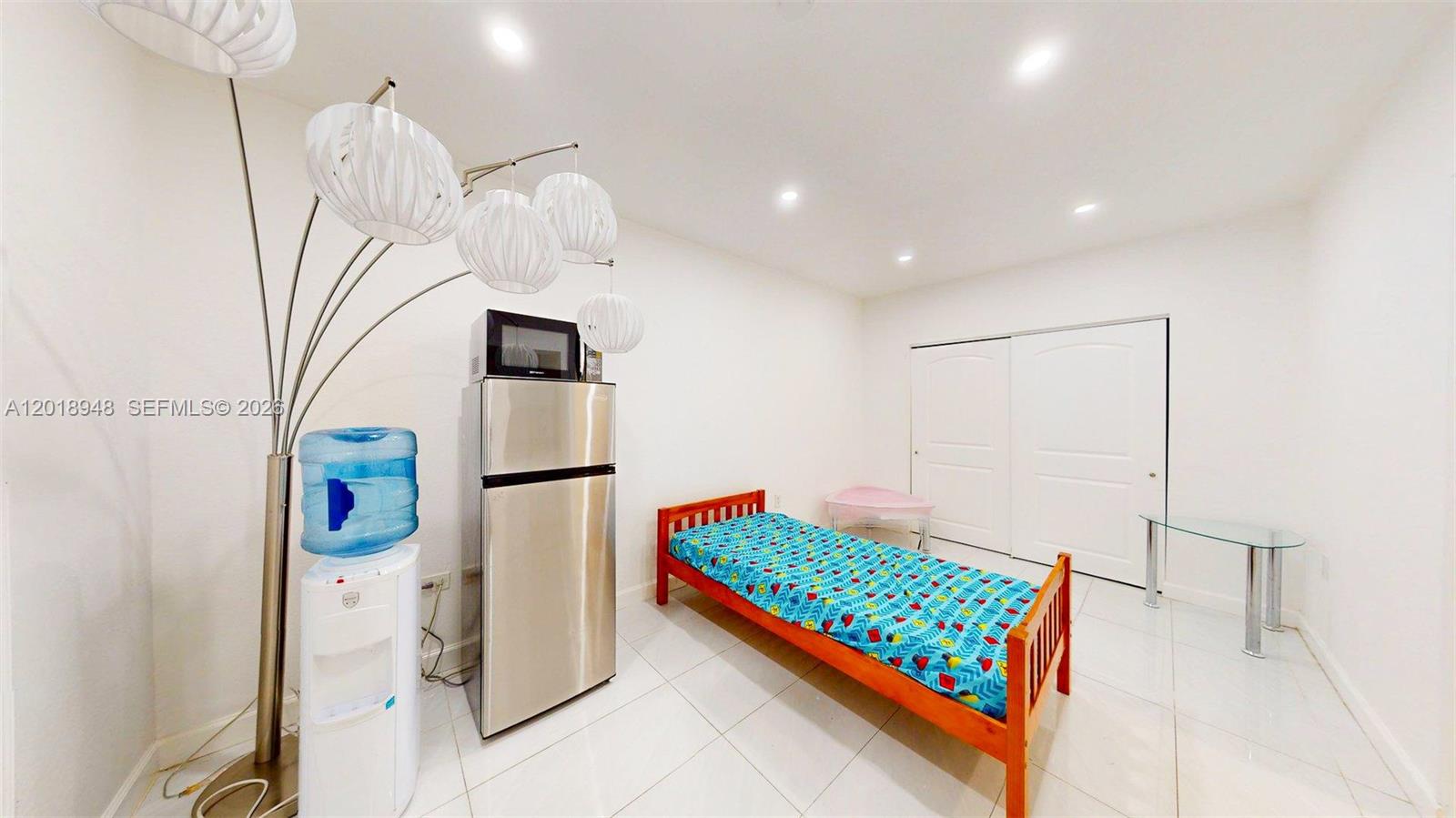 3617 NW 37th St, Lauderdale Lakes FL 33309