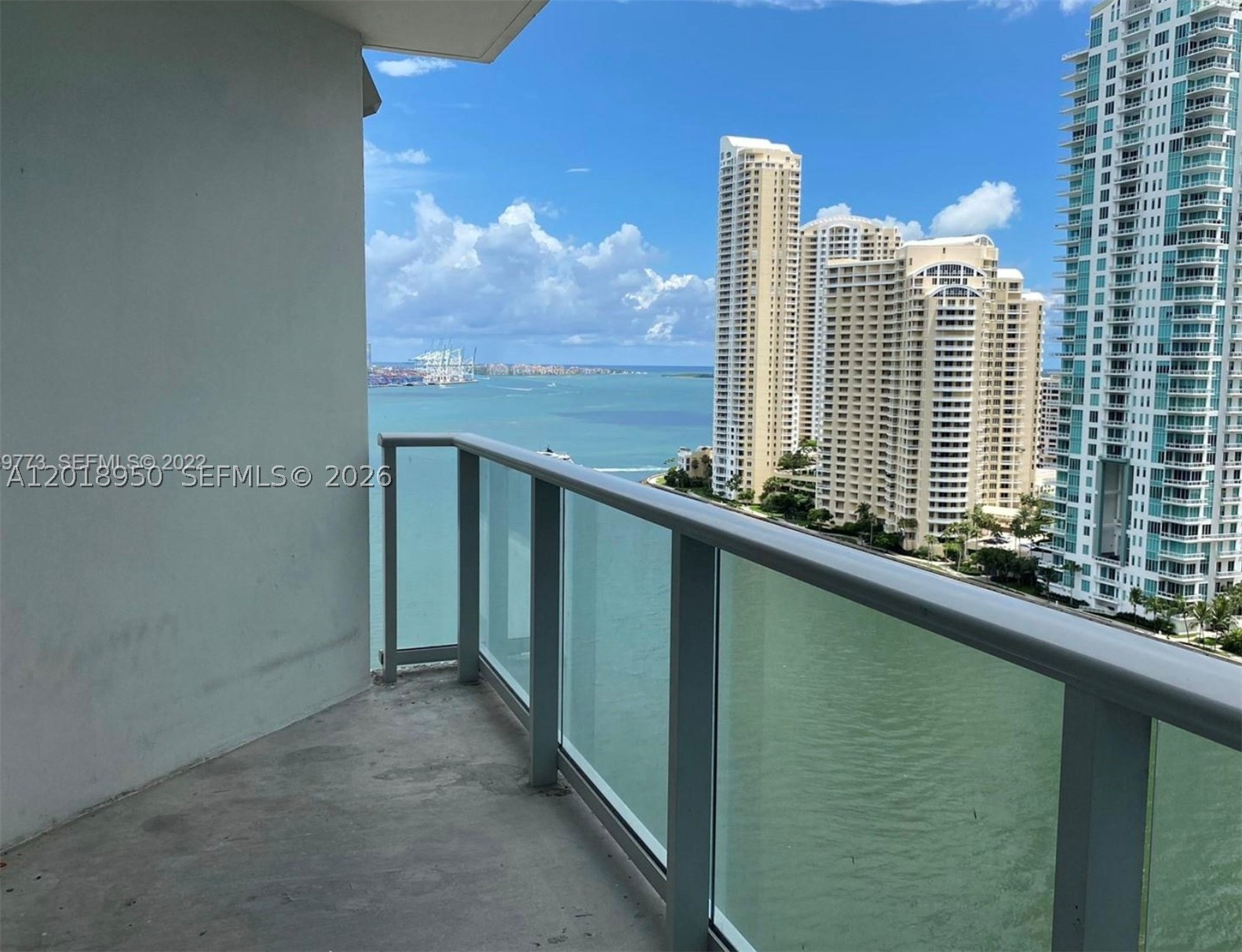 300 S Biscayne Blvd #T-1606, Miami FL 33131