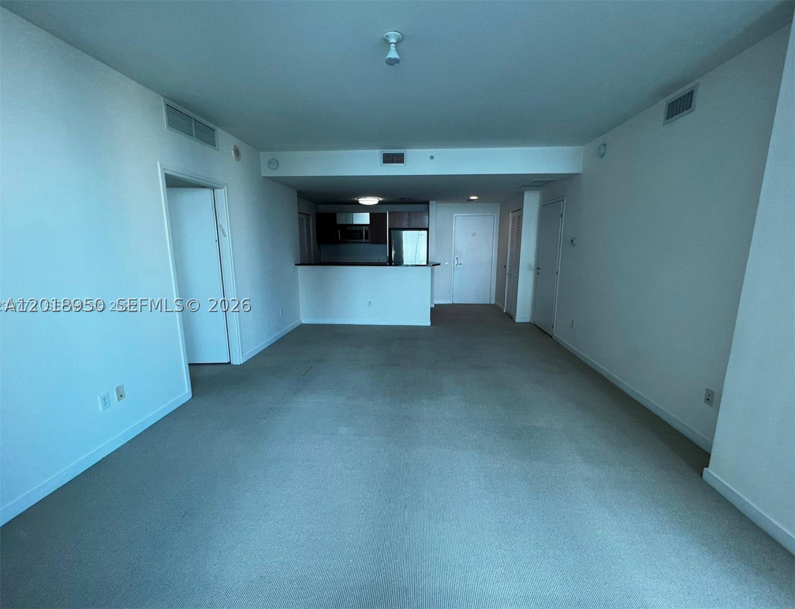 300 S Biscayne Blvd #T-1606, Miami FL 33131