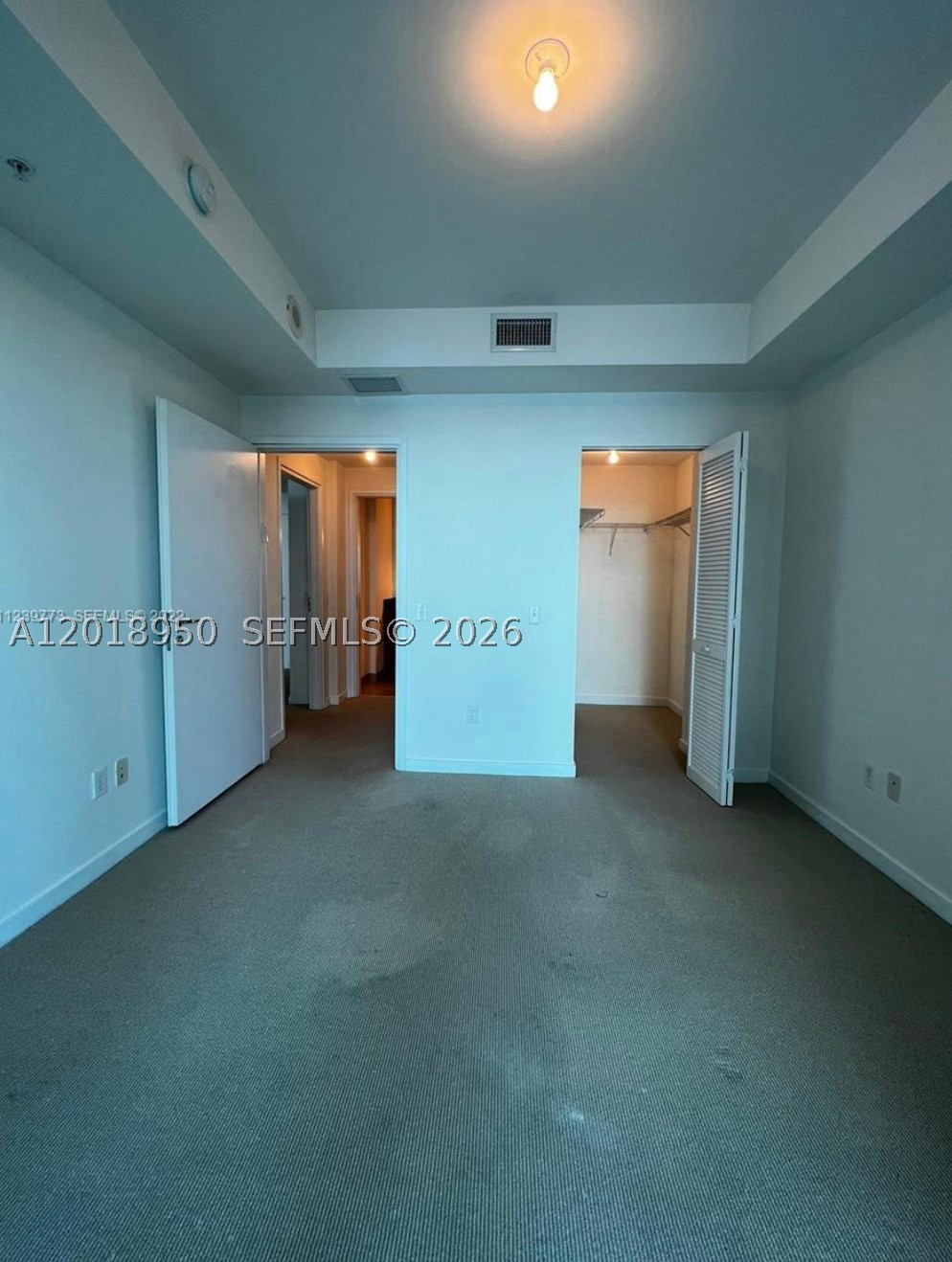 300 S Biscayne Blvd #T-1606, Miami FL 33131