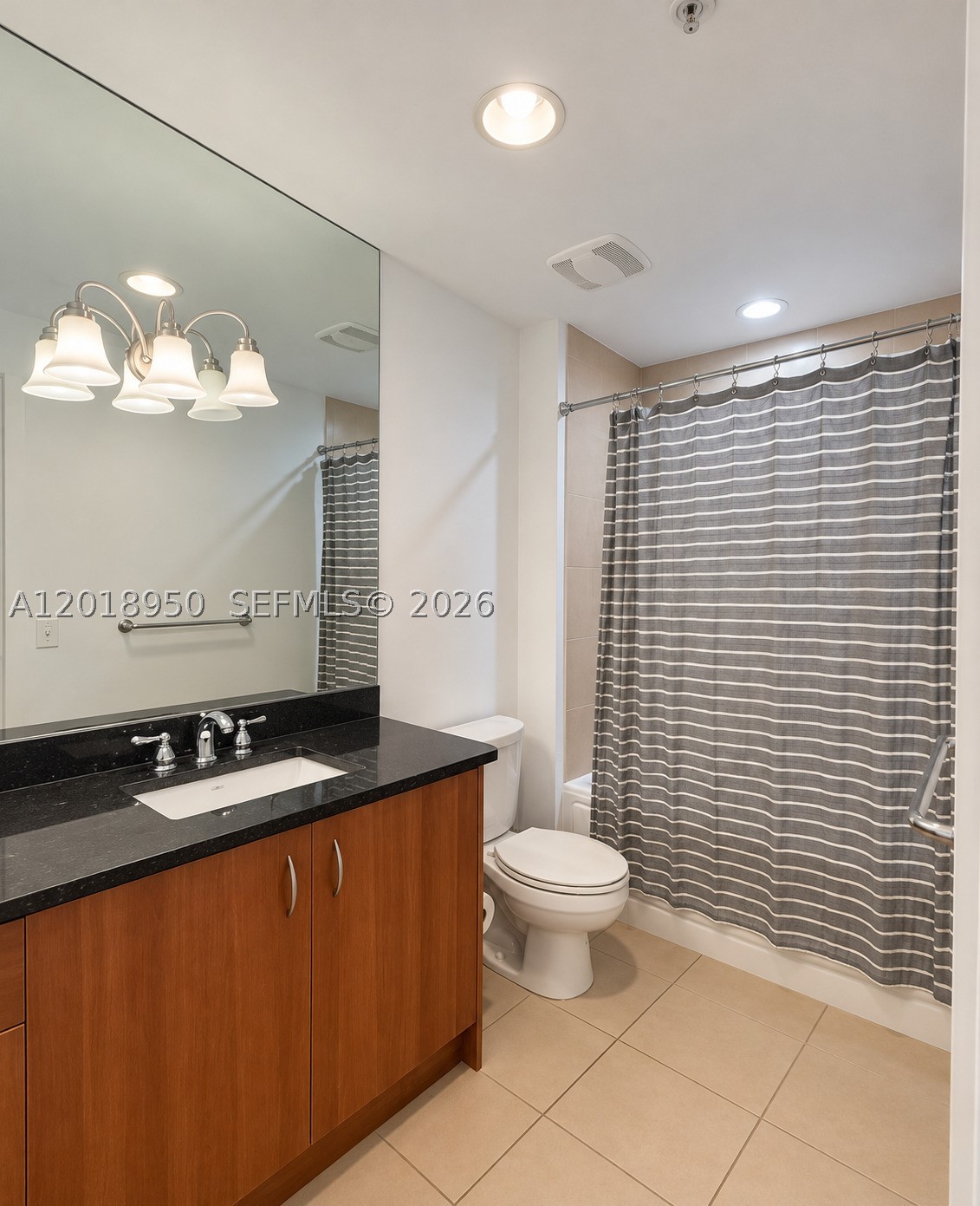 300 S Biscayne Blvd #T-1606, Miami FL 33131