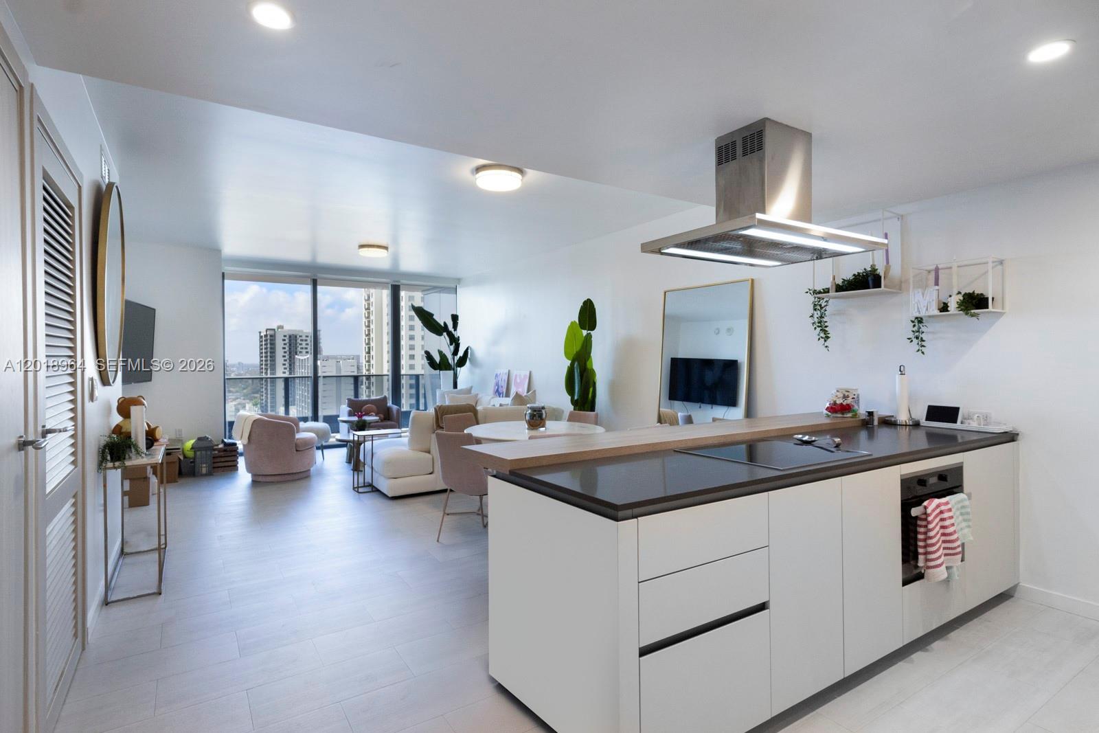 1000 Brickell Plz #2411, Miami FL 33131