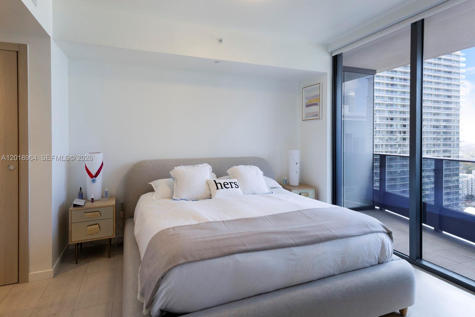1000 Brickell Plz #2411, Miami FL 33131
