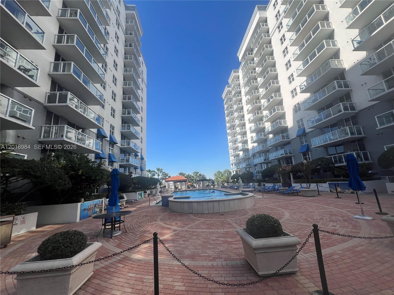 5085 NW 7th St #711, Miami FL 33126