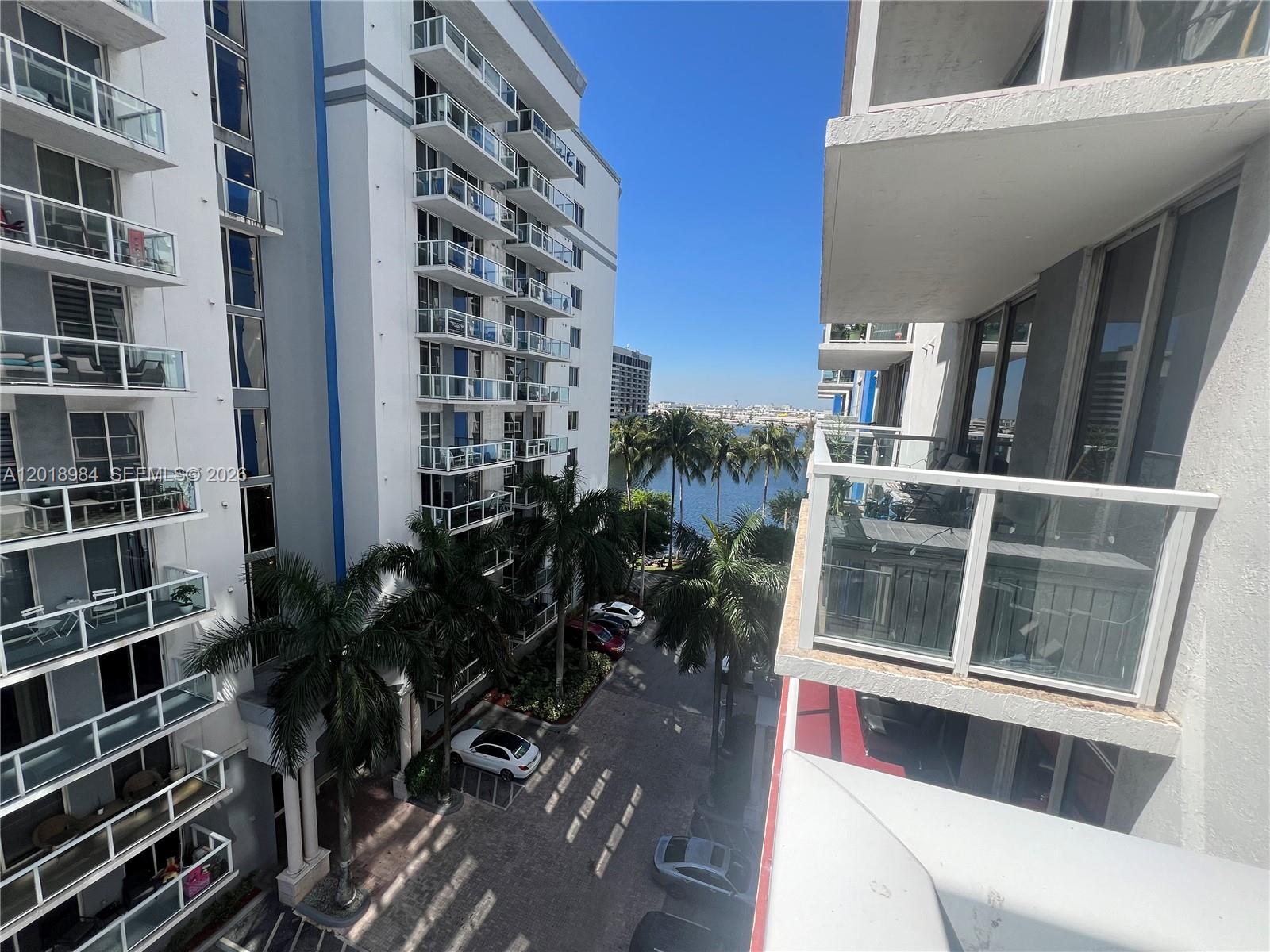 5085 NW 7th St #711, Miami FL 33126