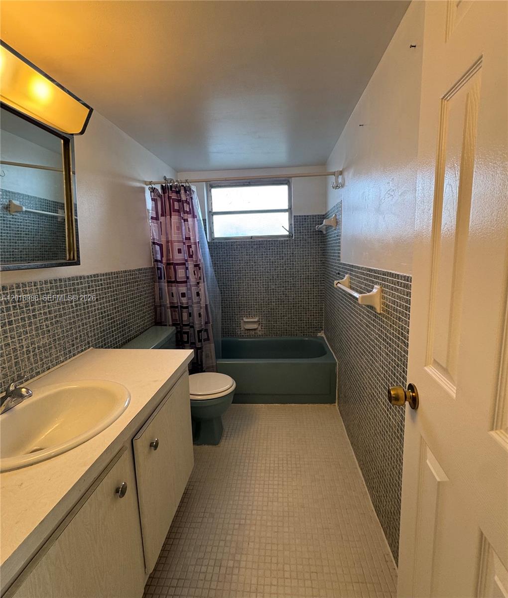 65 NE 202nd Ter #Q33, Miami Gardens FL 33179