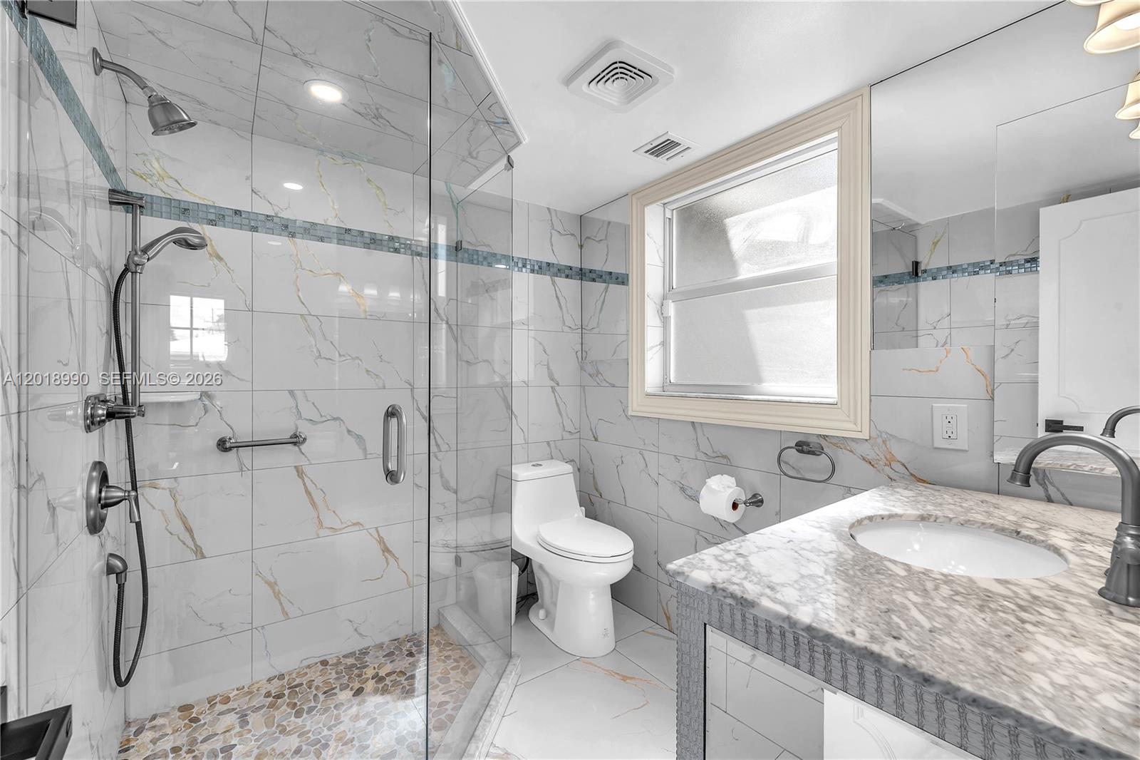 4440 NE 23rd Ave, Lighthouse Point FL 33064
