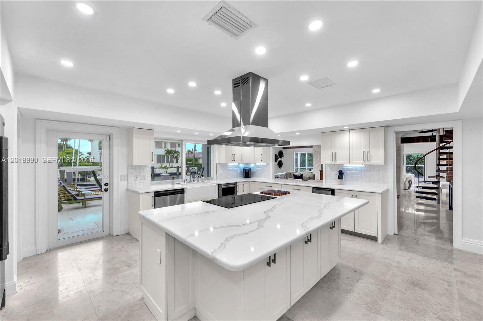 4440 NE 23rd Ave, Lighthouse Point FL 33064