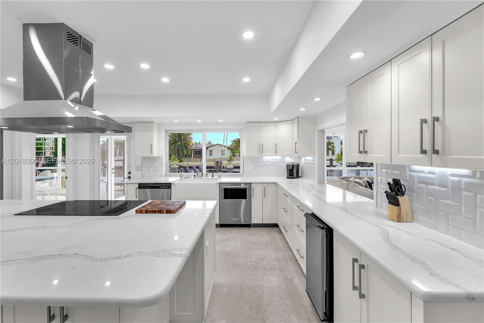 4440 NE 23rd Ave, Lighthouse Point FL 33064
