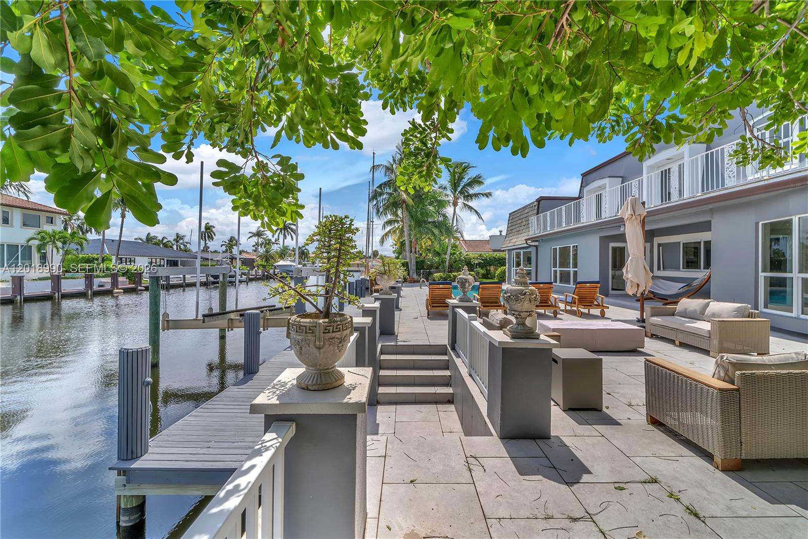 4440 NE 23rd Ave, Lighthouse Point FL 33064
