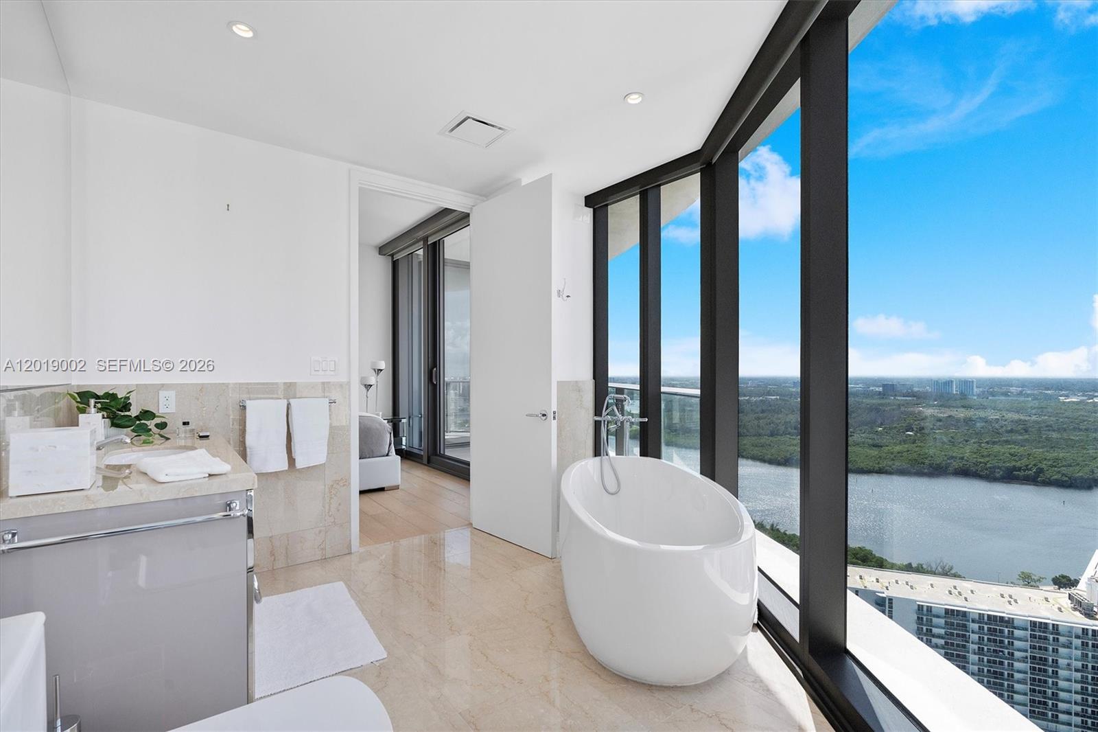 15701 Collins Ave #3605, Sunny Isles Beach FL 33160