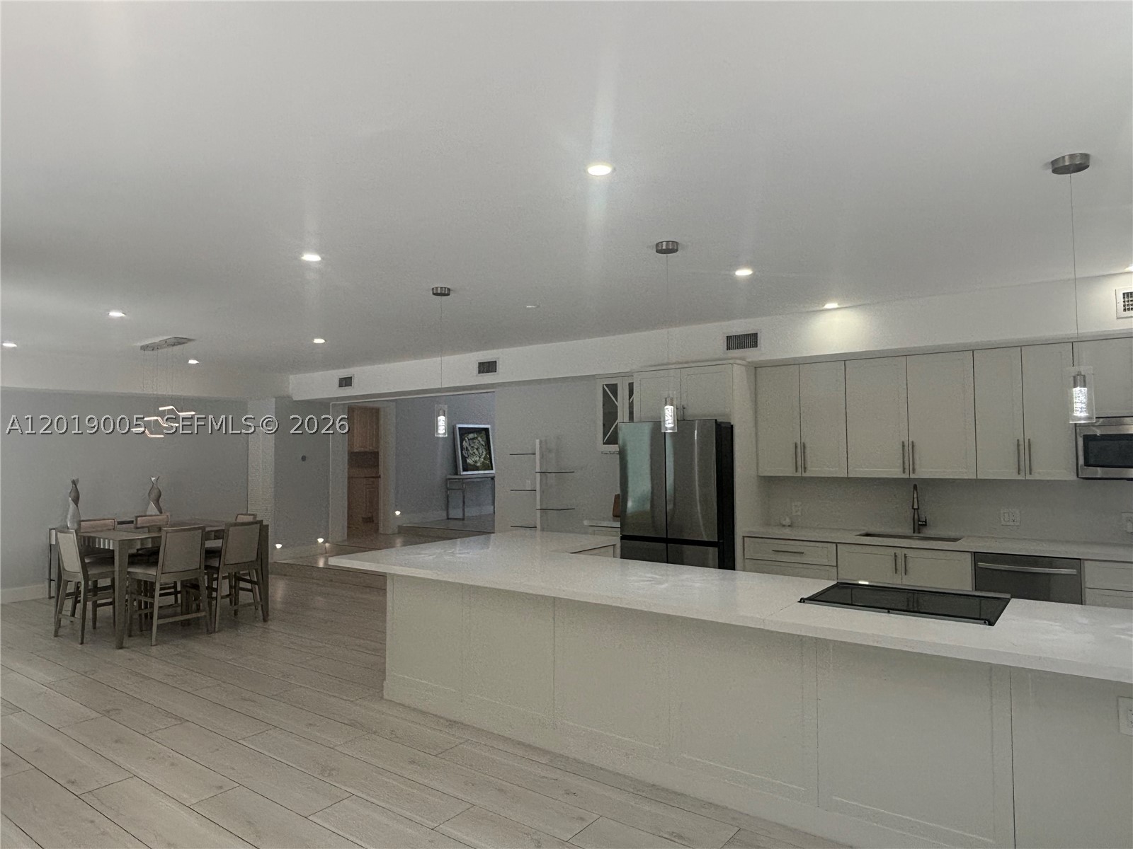 6220 SW 144th St, Coral Gables FL 33158