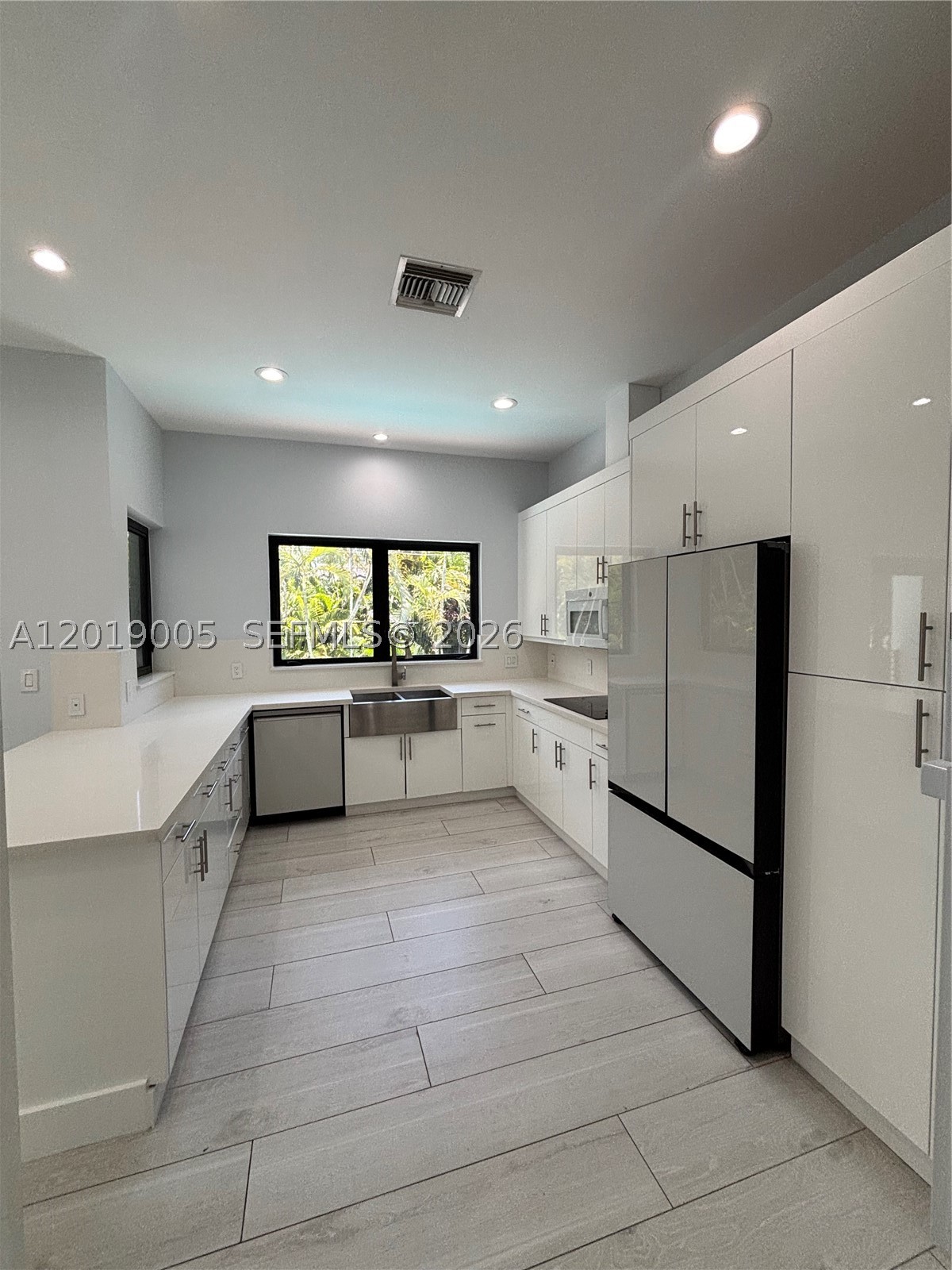 6220 SW 144th St, Coral Gables FL 33158