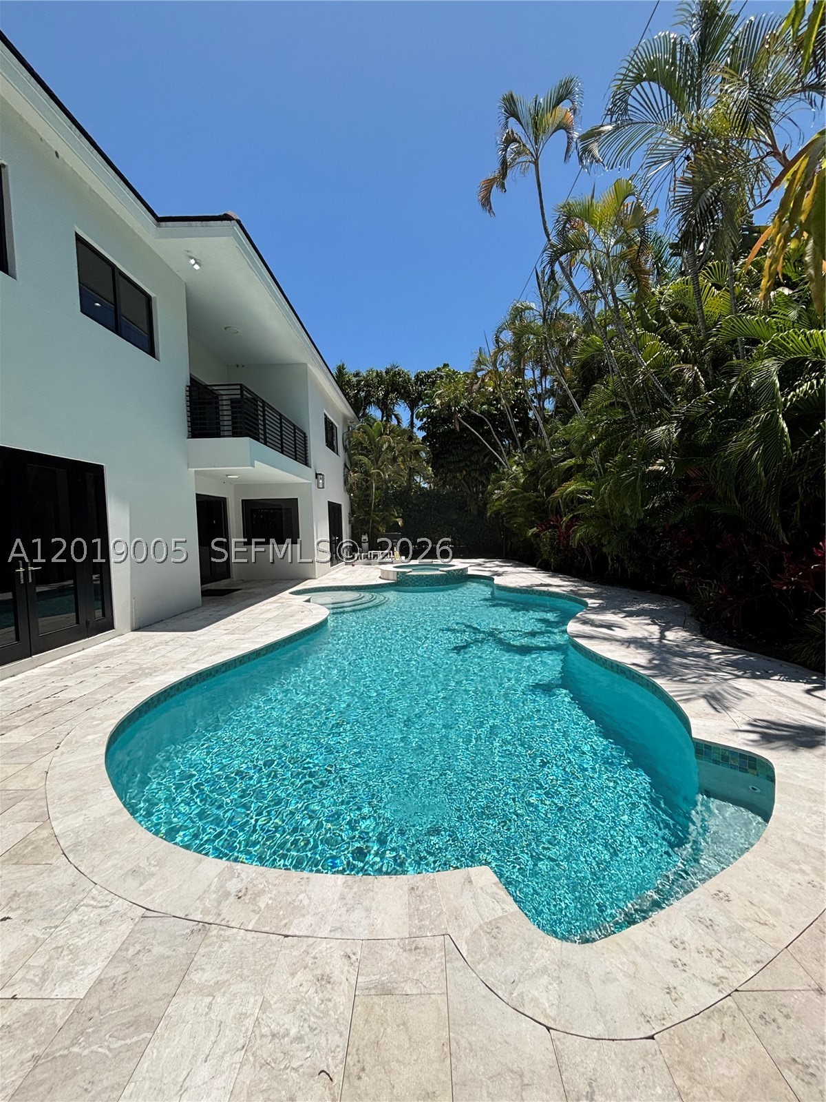 6220 SW 144th St, Coral Gables FL 33158