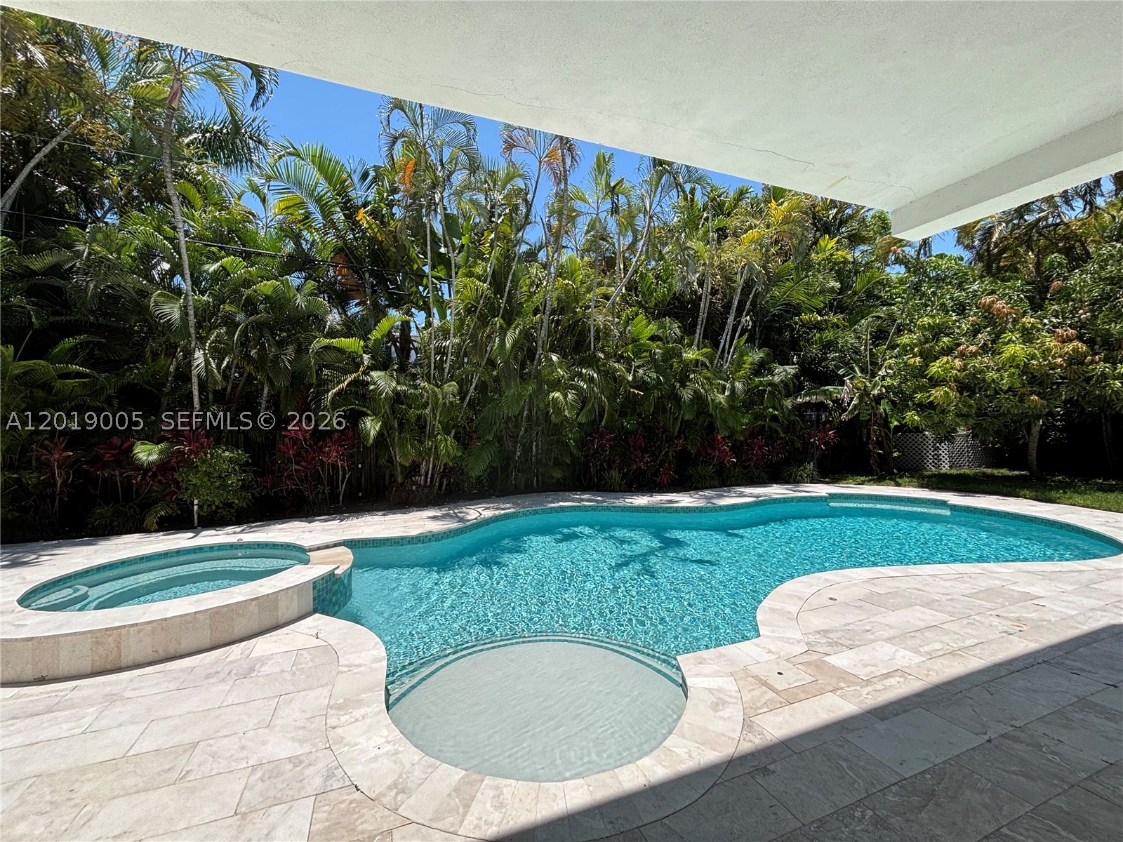 6220 SW 144th St, Coral Gables FL 33158
