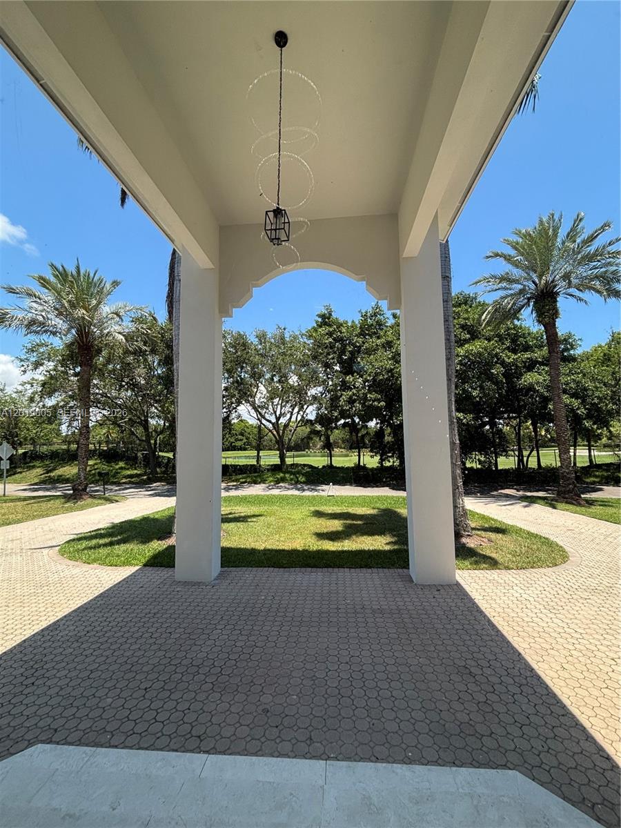 6220 SW 144th St, Coral Gables FL 33158