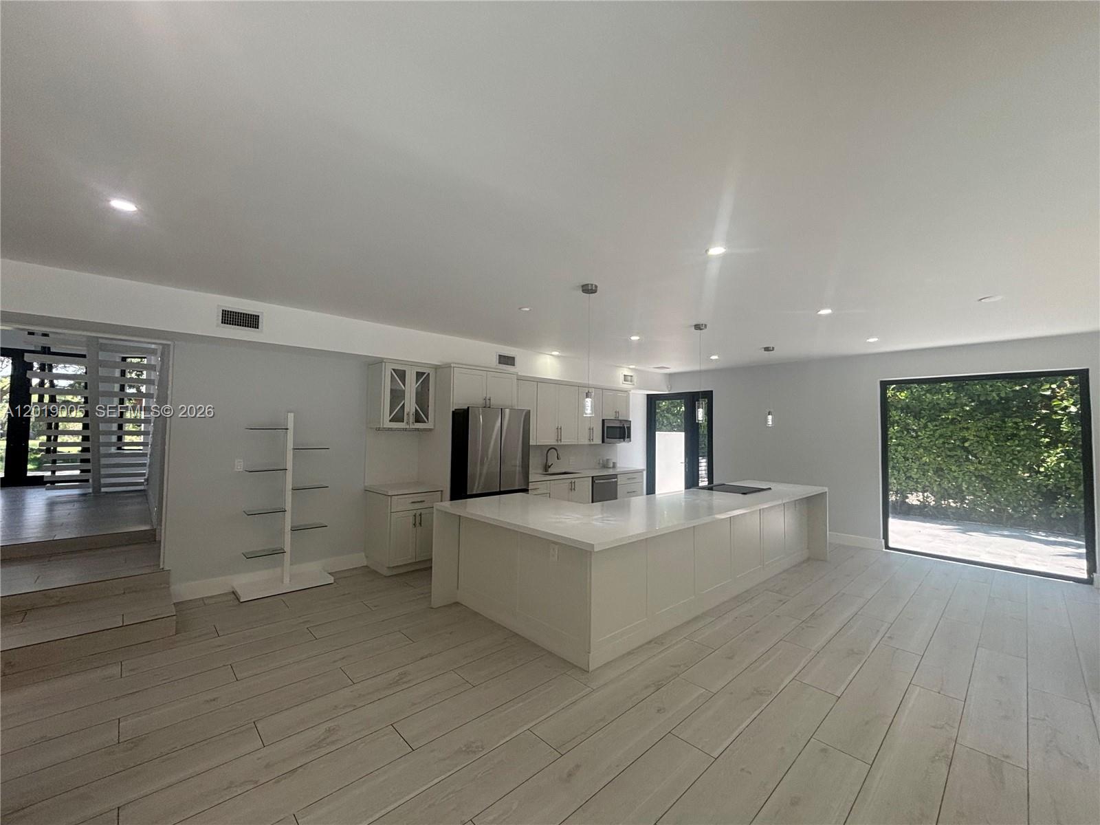 6220 SW 144th St, Coral Gables FL 33158