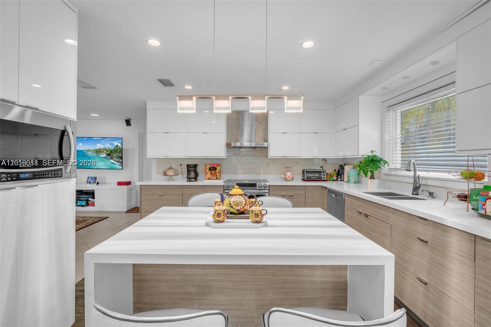 1543 Dorado Ave, Coral Gables FL 33146
