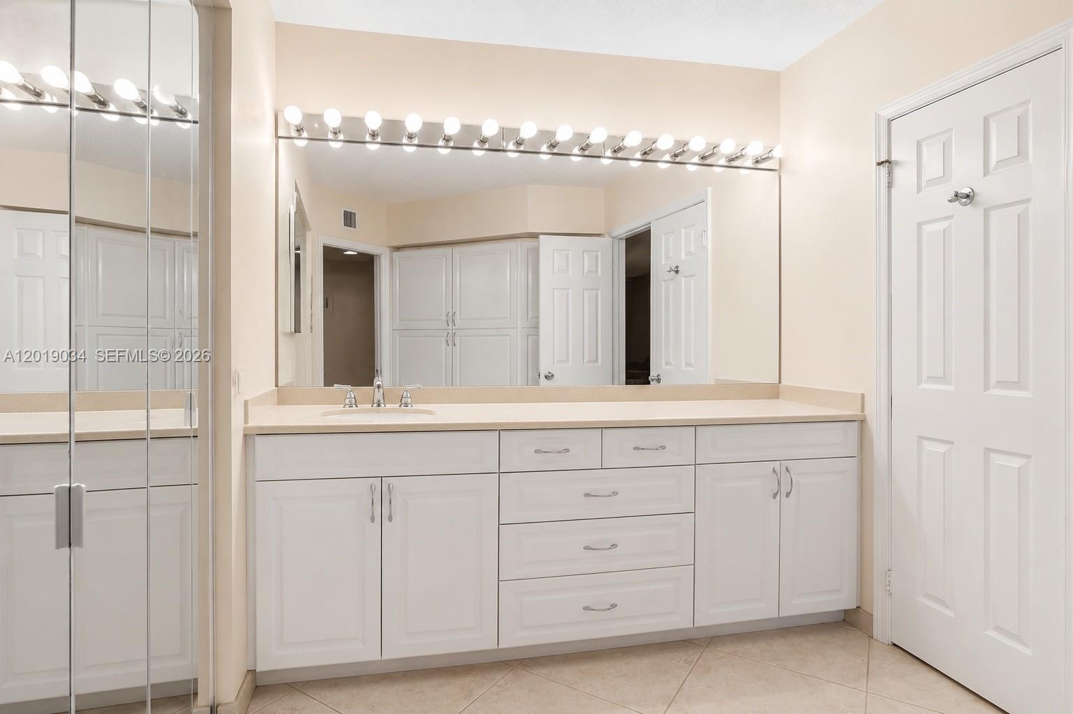 3530 Mystic Pointe Dr #1205, Aventura FL 33180