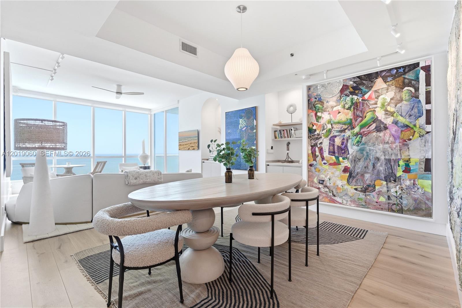 100 S Pointe Dr #1807, Miami Beach FL 33139