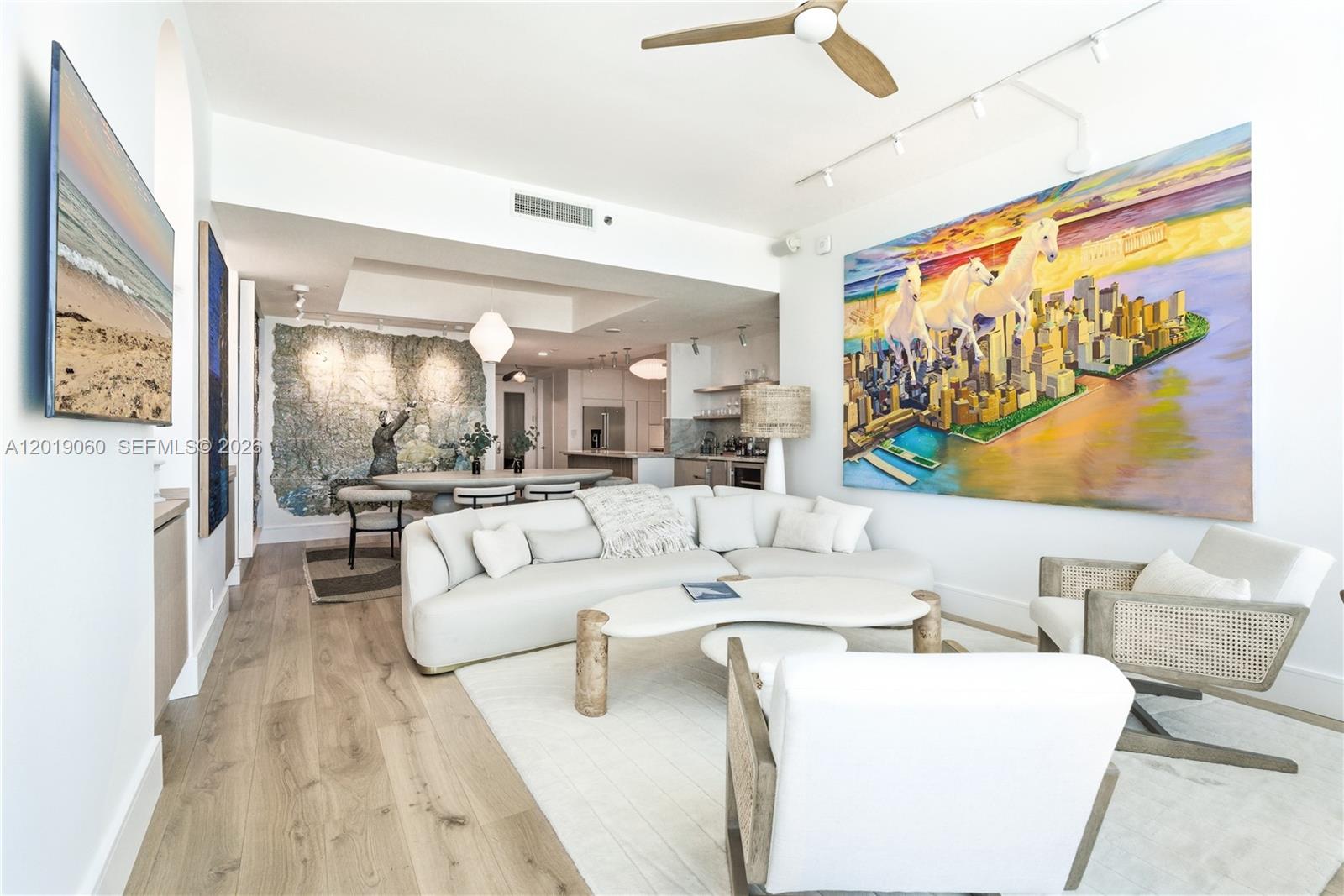 100 S Pointe Dr #1807, Miami Beach FL 33139