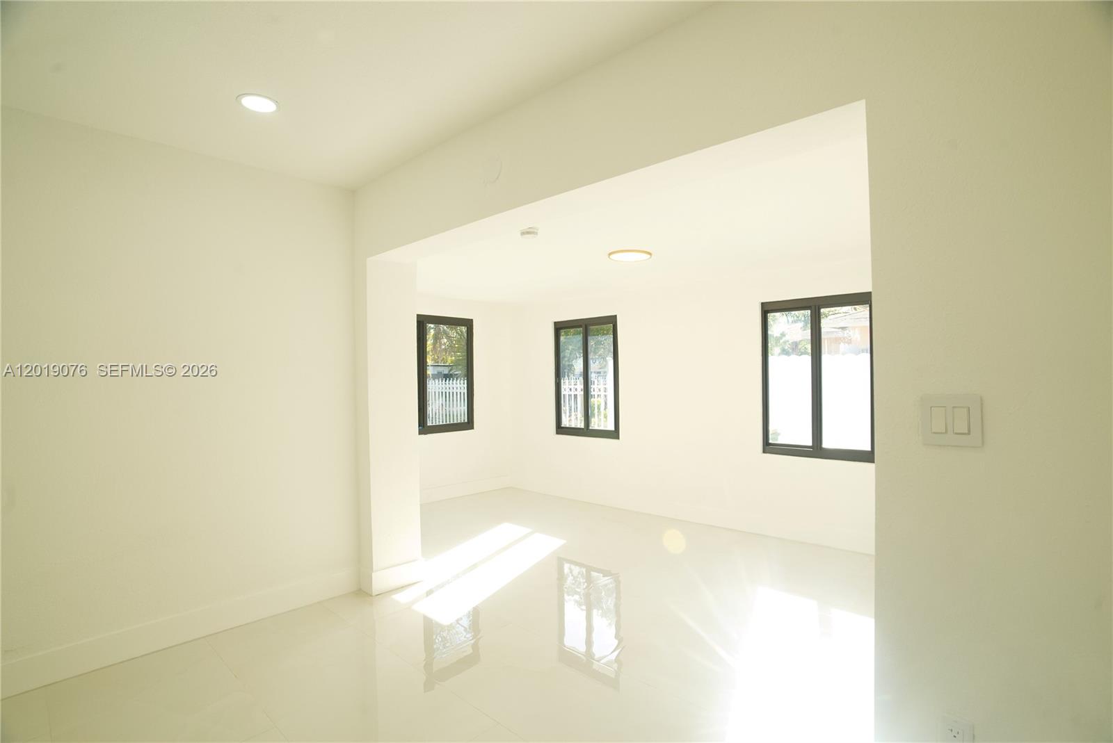315 NW 127th St #0, North Miami FL 33168