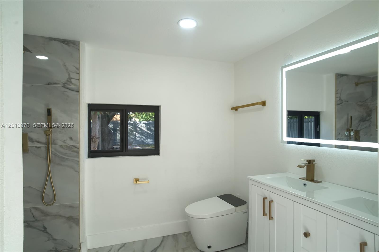 315 NW 127th St #0, North Miami FL 33168