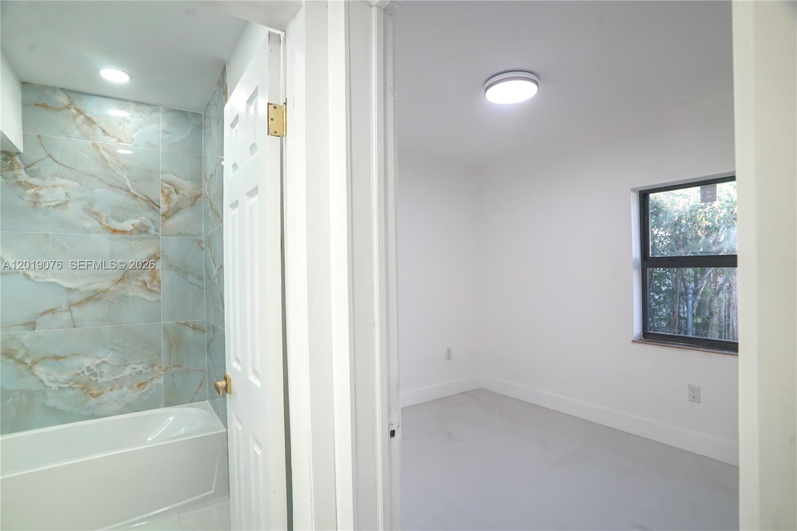 315 NW 127th St #0, North Miami FL 33168
