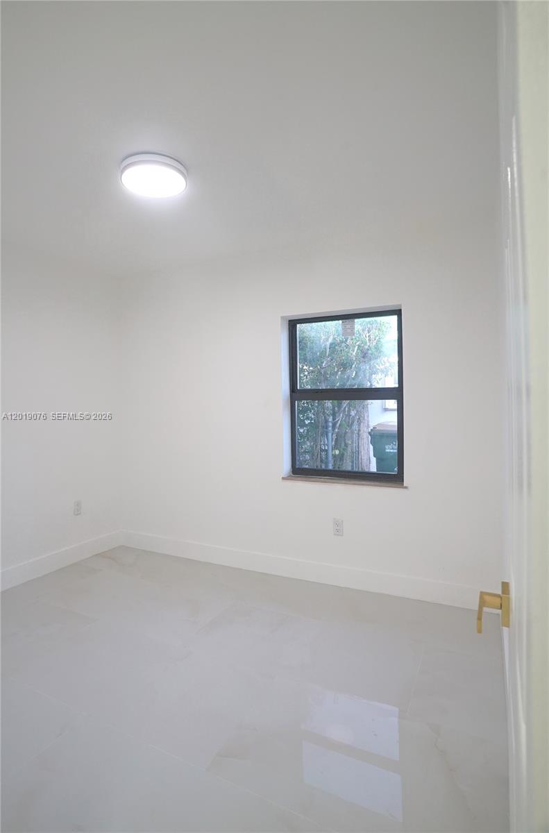 315 NW 127th St #0, North Miami FL 33168