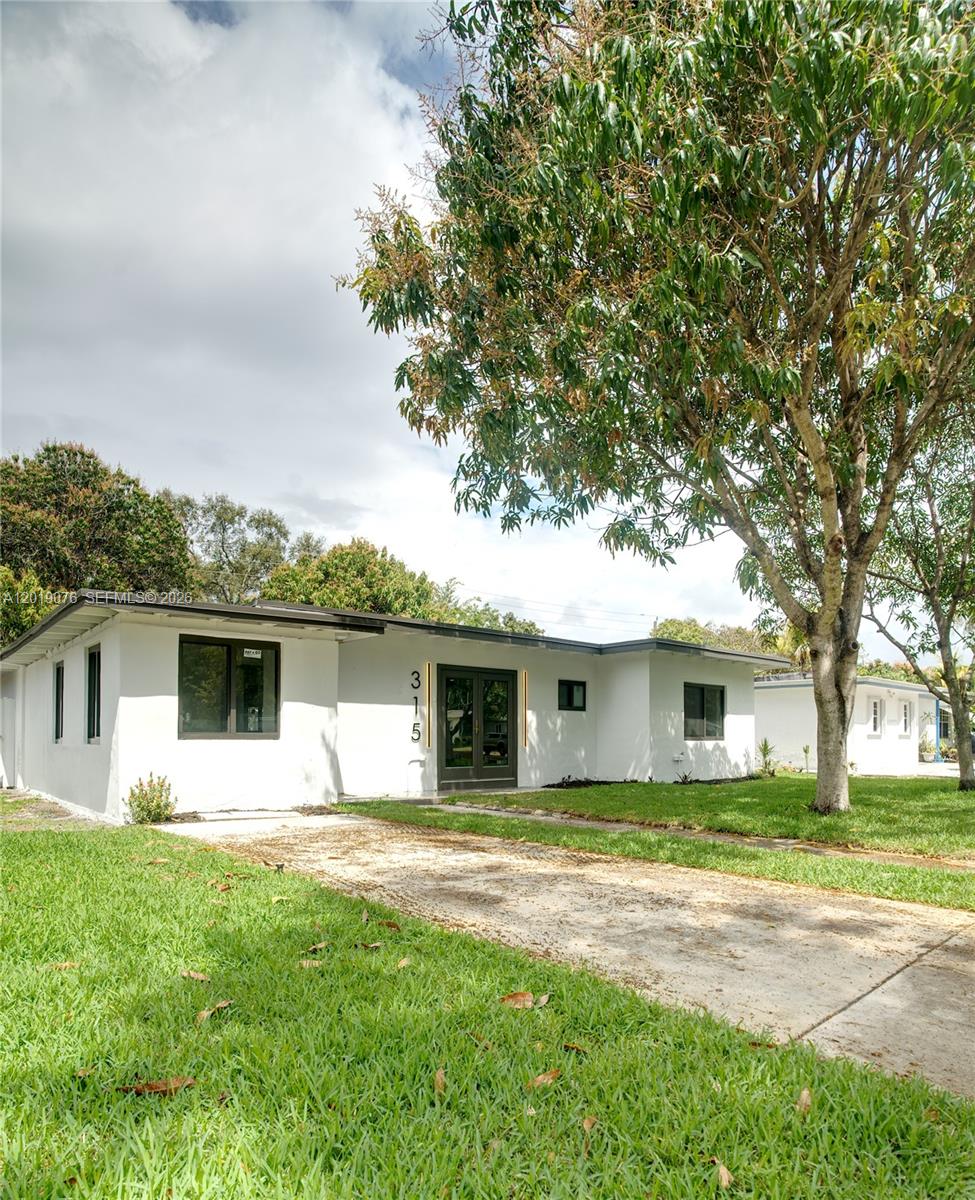 315 NW 127th St #0, North Miami FL 33168