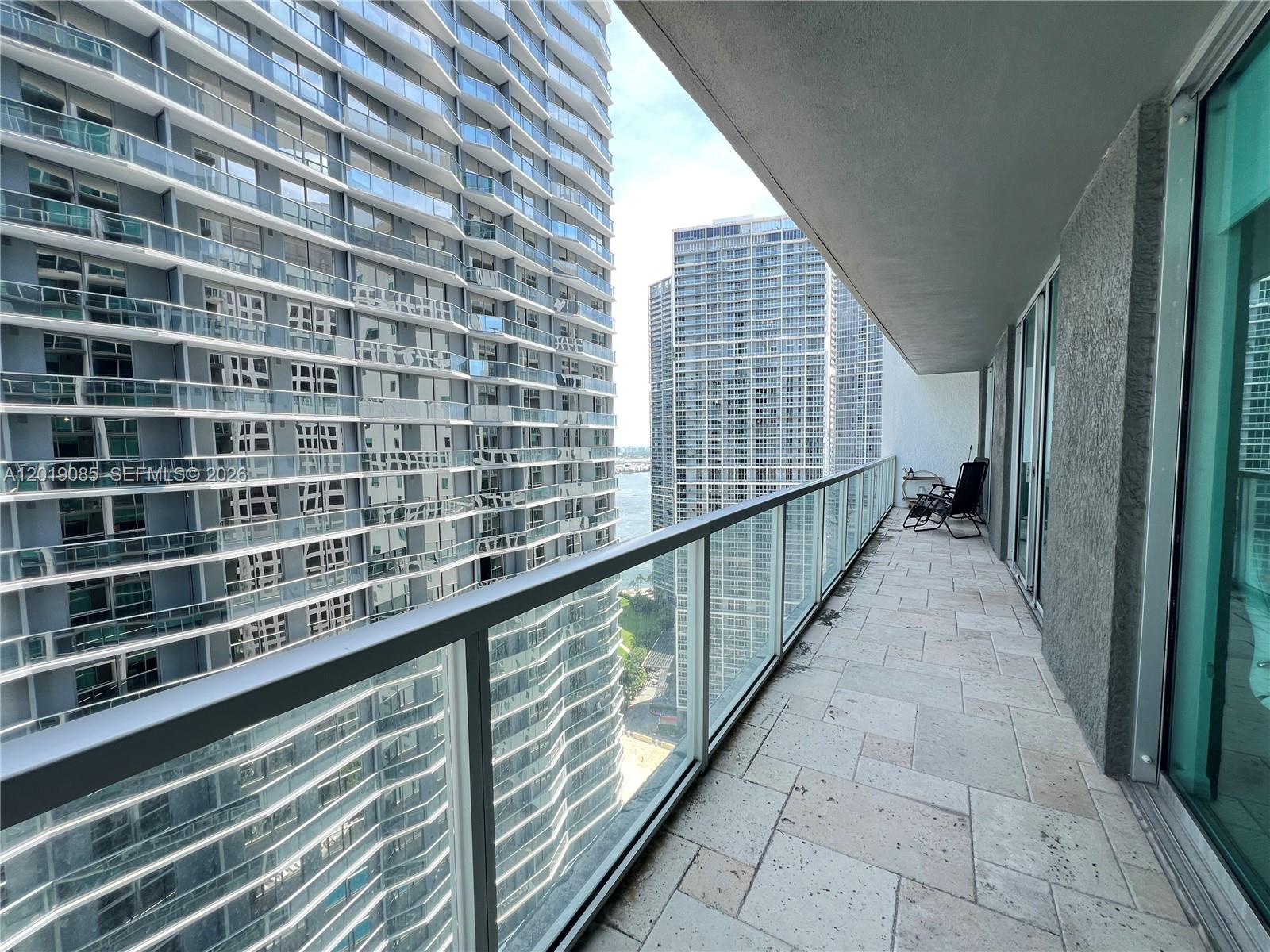 55 SE 6th St #3305, Miami FL 33131
