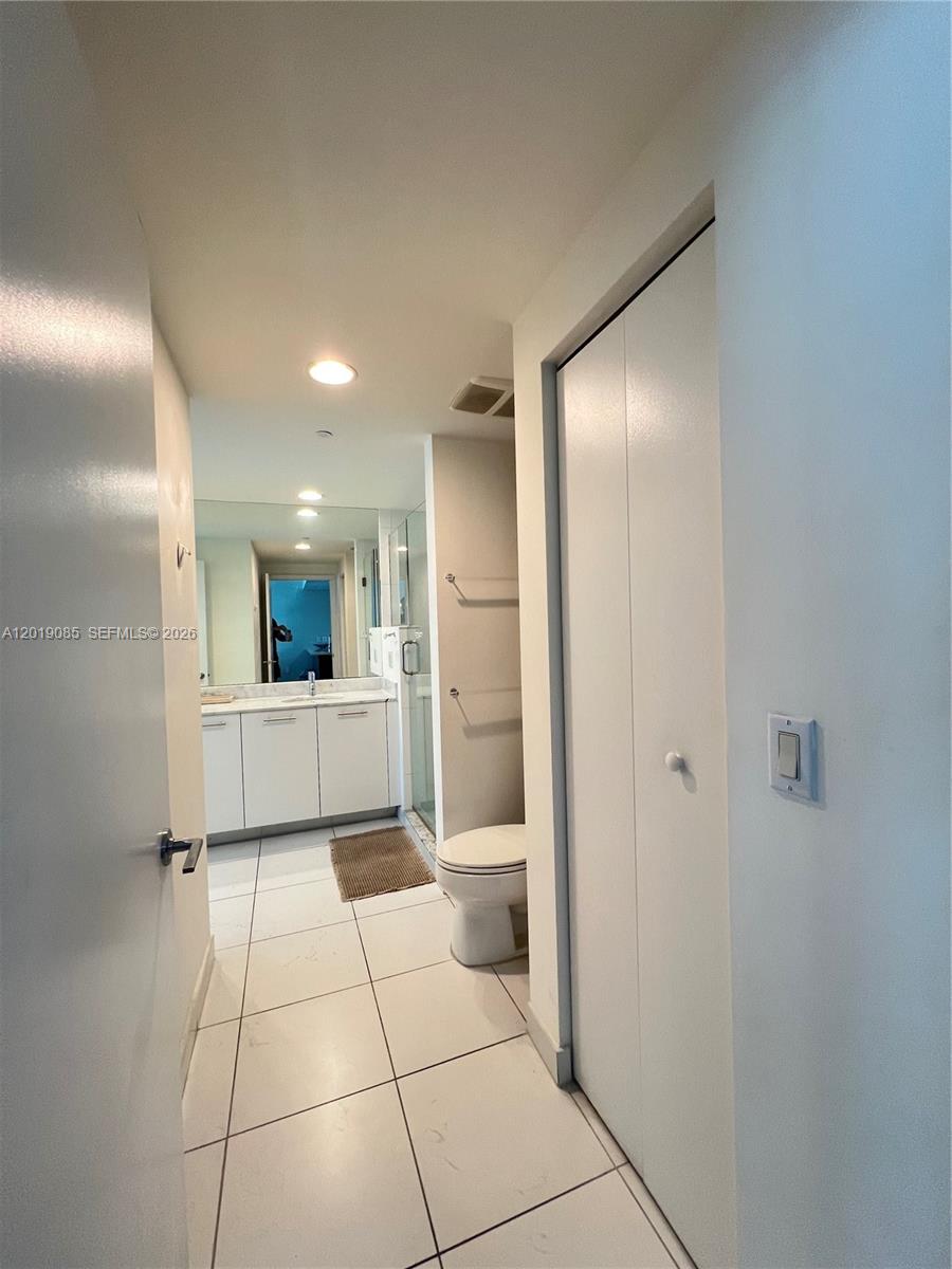 55 SE 6th St #3305, Miami FL 33131