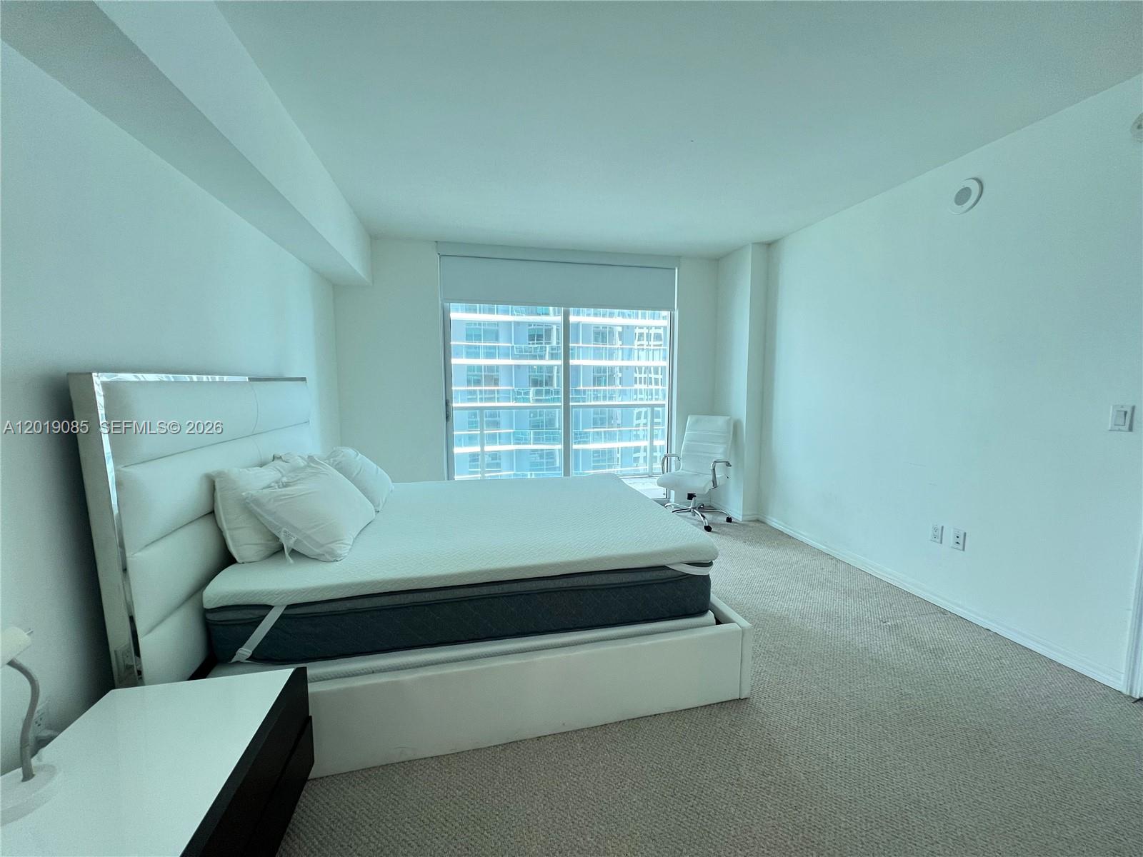 55 SE 6th St #3305, Miami FL 33131