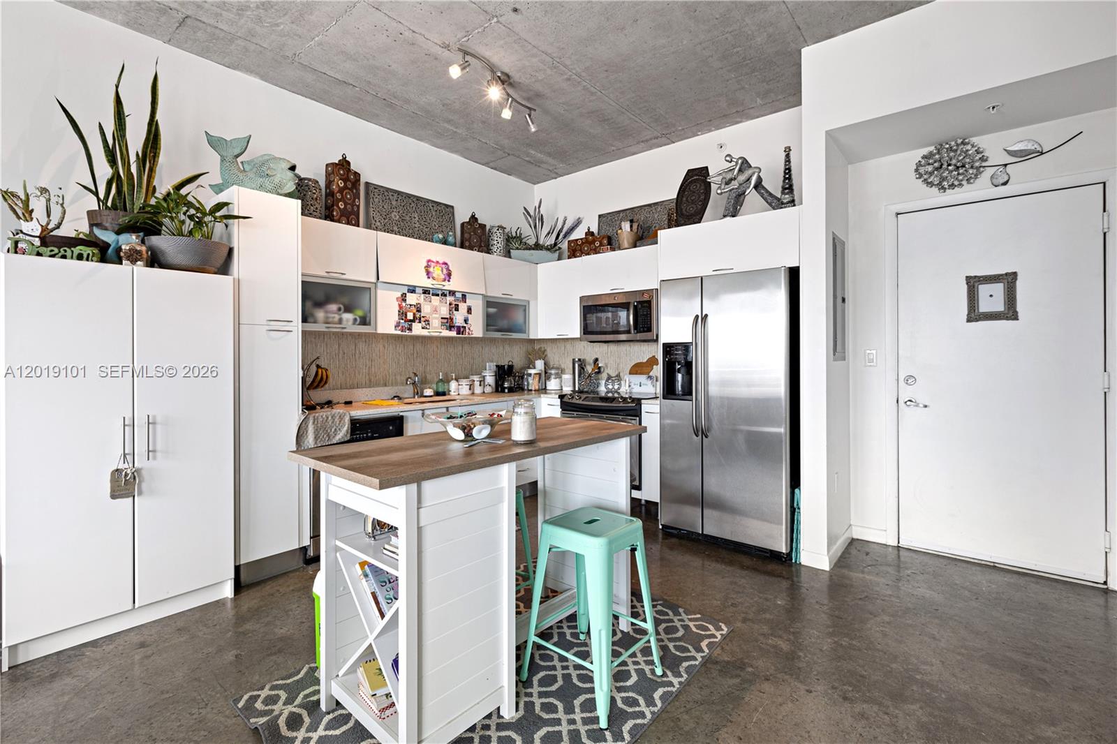 133 NE 2nd Ave #1215, Miami FL 33132