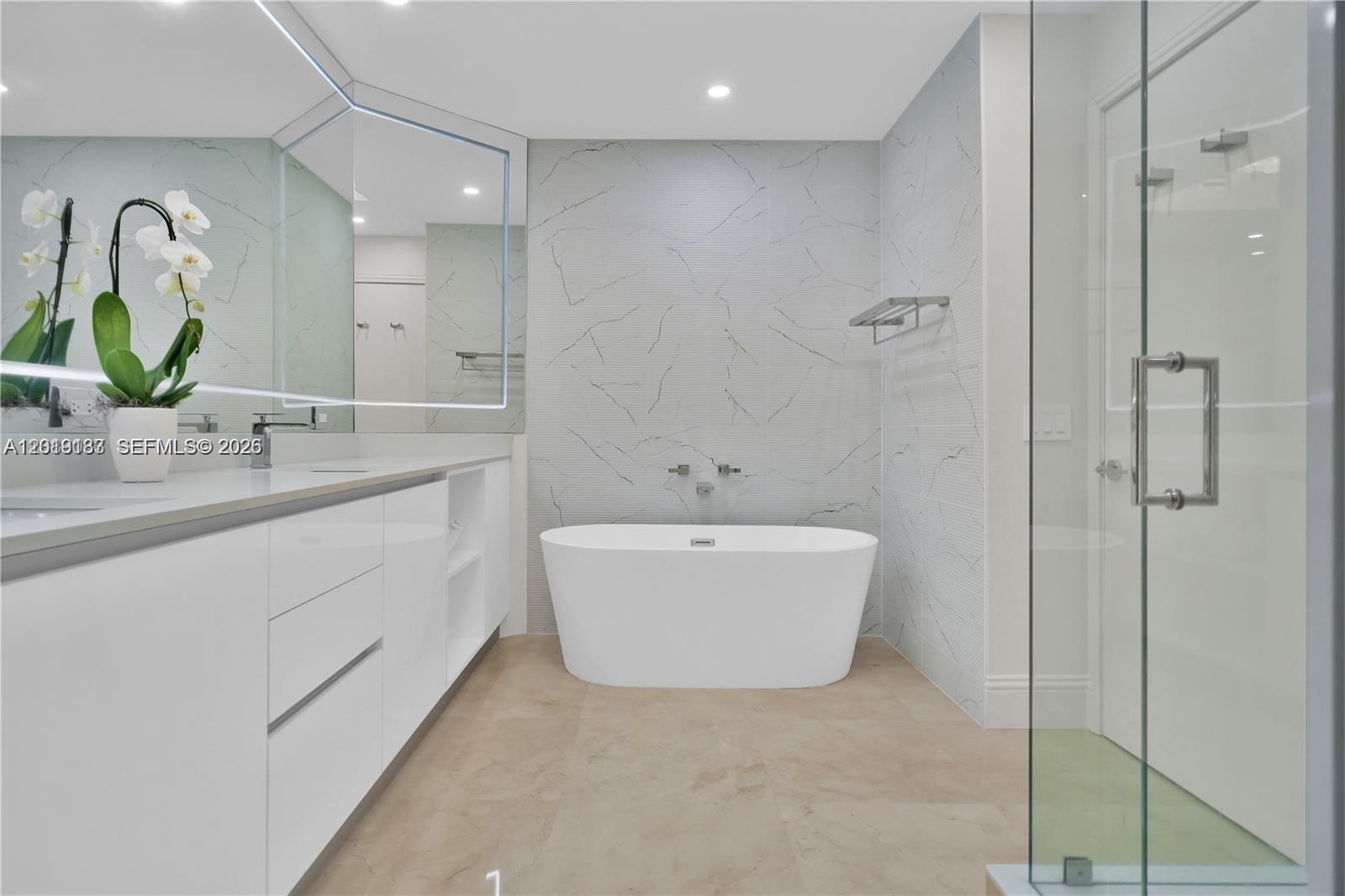 4779 Collins Ave #PH 4301, Miami Beach FL 33140