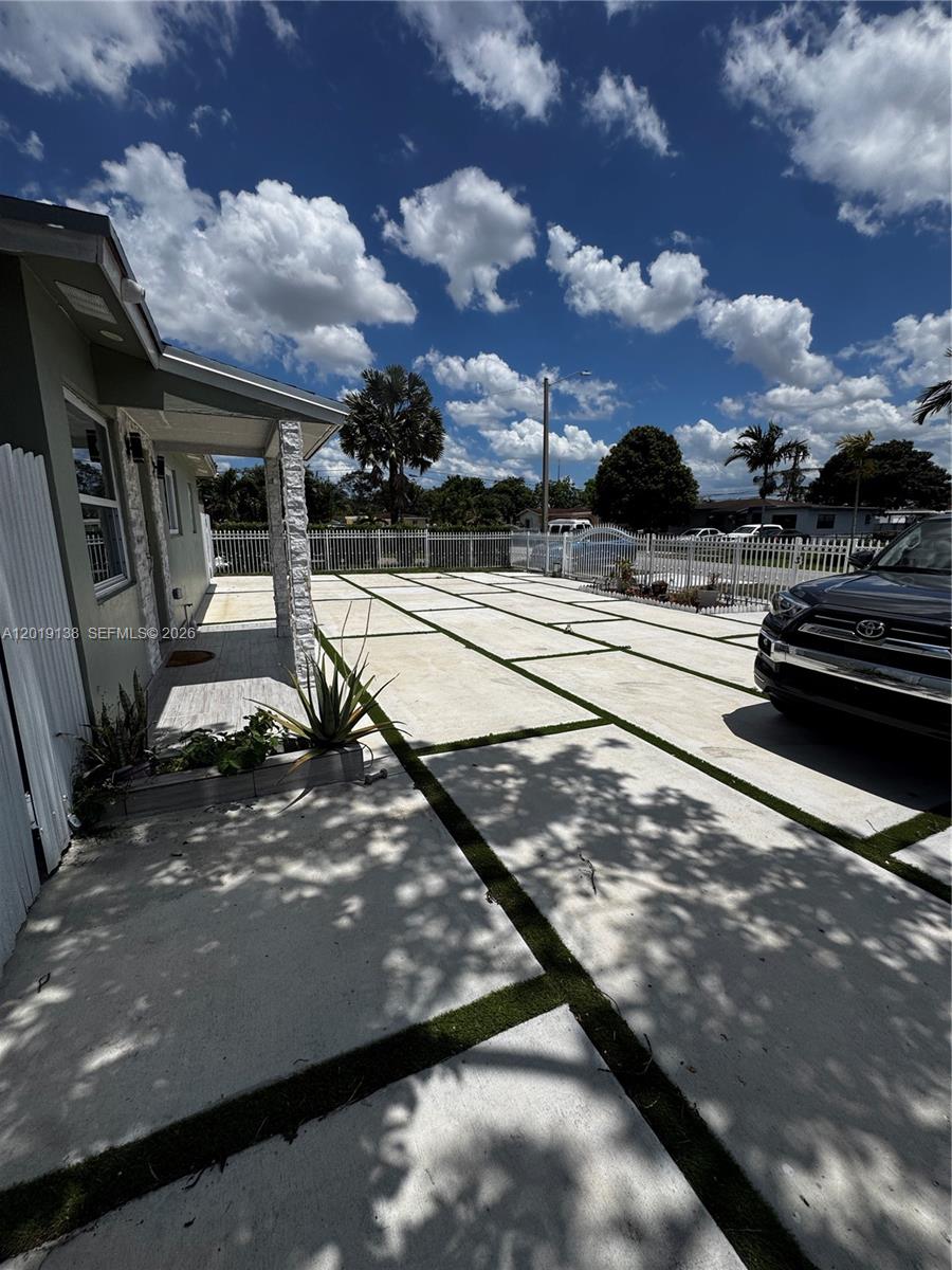 3251 NW 177th Ter, Miami Gardens FL 33056